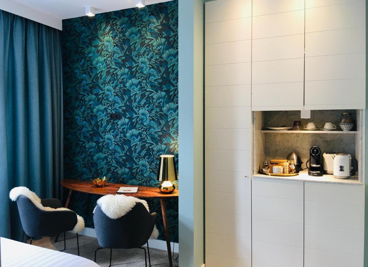 Blue Alice Brussels Aparthotel ภายนอก รูปภาพ